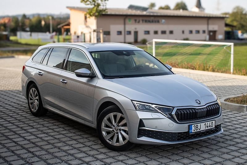 Škoda Octavia - fotka 3 z 31