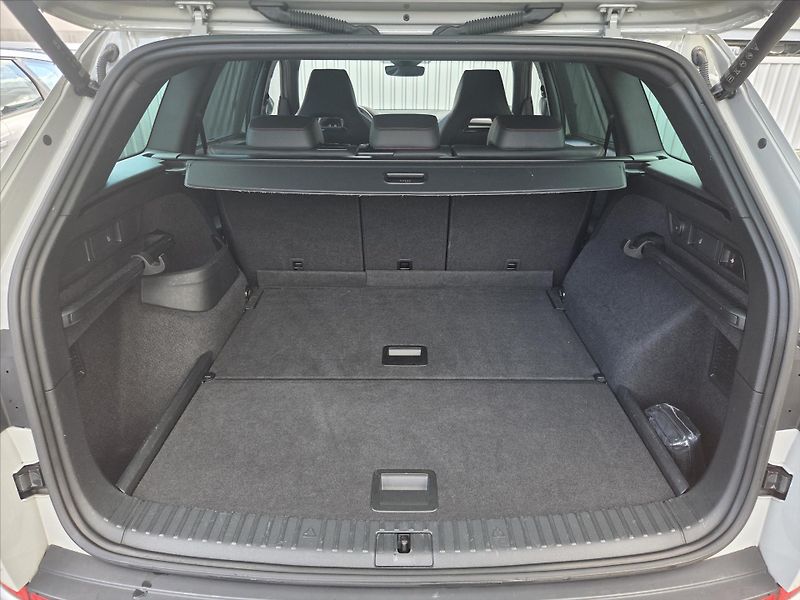 Škoda Kodiaq 2,0 TSi DSG 4x4 RS Tažné z. We - fotka 12 z 29