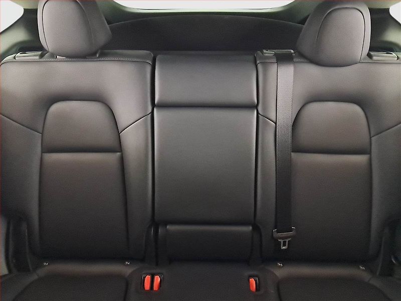 Tesla Model Y (2022) Long Range AWD 79kWh, SoH 91% - fotka 10 z 28