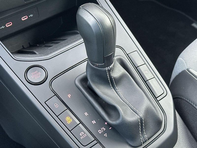 Seat Ibiza (2025) 1.5 TSI DSG FR - fotka 16 z 32