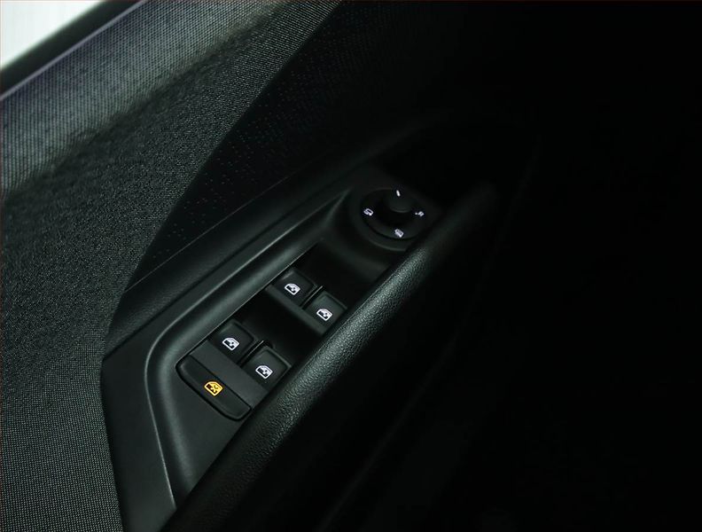 Škoda Enyaq (2022) iV 80 (82 kWh), SoH 96% - fotka 16 z 19