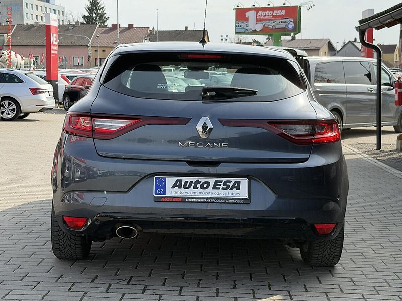 Renault Mégane (2018) 1.6 SCe, ČR, navi, autoAC - fotka 5 z 17