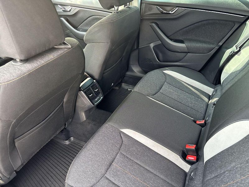 Škoda Scala (2022) 1.5 TSI Style - fotka 8 z 30