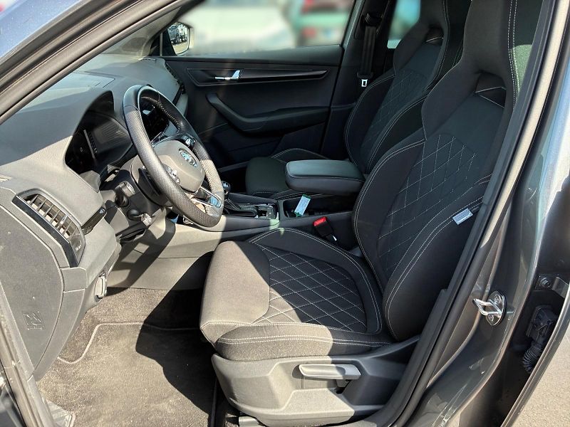 Škoda Karoq (2023) SPORTLINE 2.0TDI 110kW DSG 4x4 - fotka 7 z 11