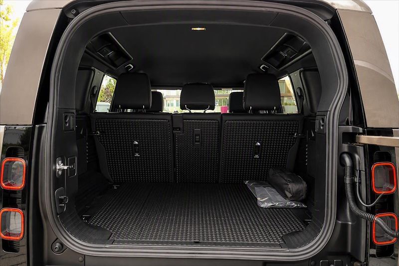 Land Rover Defender (2026) 110 D200 S - fotka 7 z 29