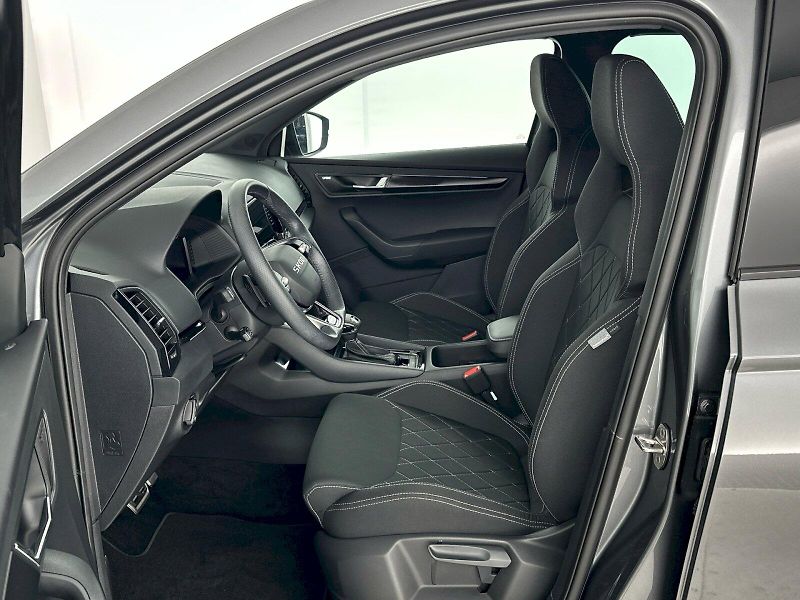 Škoda Karoq (2025) DSG 1.5TSI 110kW SportLine - fotka 7 z 36