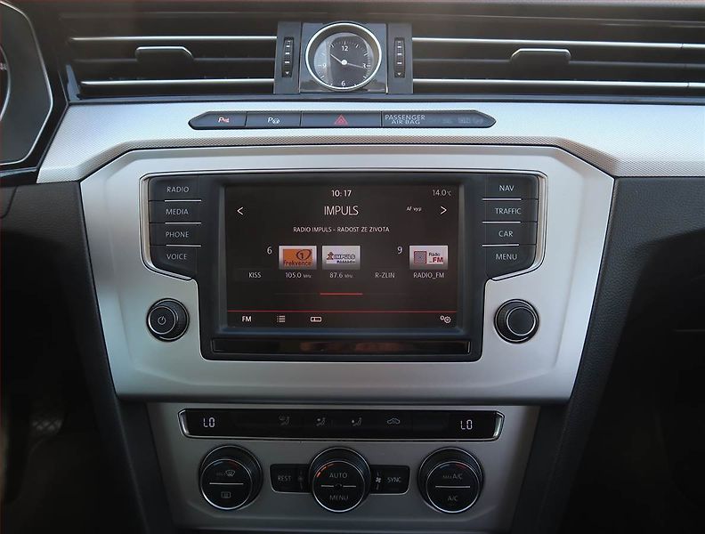 Volkswagen Passat (2015) Comfortline 2.0 TDI - fotka 12 z 15