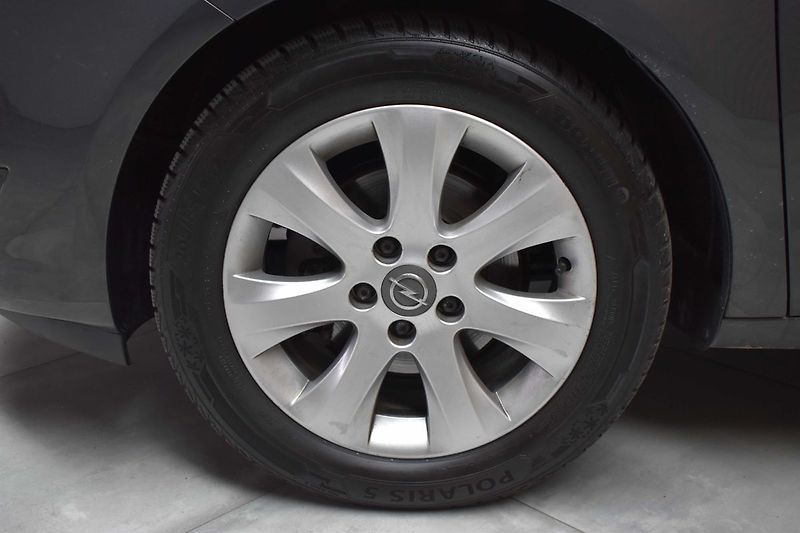 Opel Meriva 1.4i LPG 88kW *PO SERVISE* - fotka 22 z 27