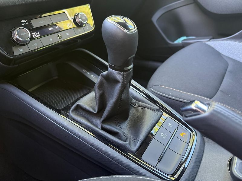 Škoda Scala Selection 1.0 TSI 85kW - fotka 19 z 25