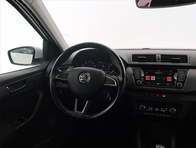 Škoda Fabia (2017) Ambition Plus 1.0 TSI - fotka 7 z 18