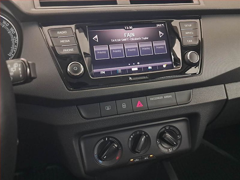 Škoda Fabia (2022) Ambition 1.0 TSI, ČR,1.maj - fotka 12 z 16