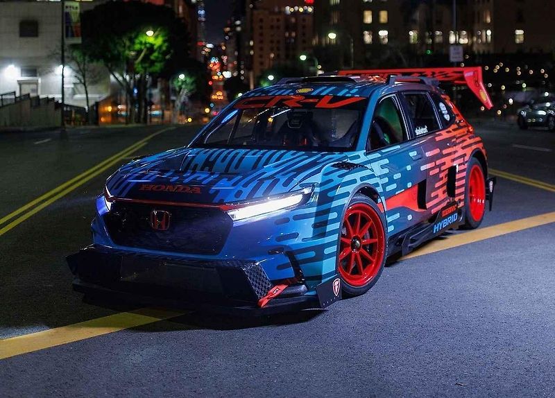 Honda CR-V Hybrid Racer