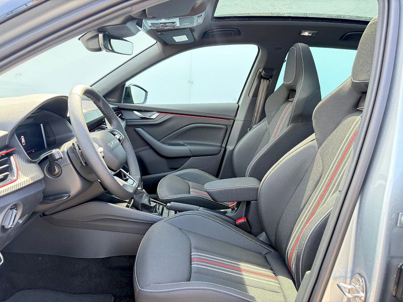 Škoda Kamiq (2026) DSG 1.0 TSI / 85 kW / MONTE CA - fotka 6 z 33