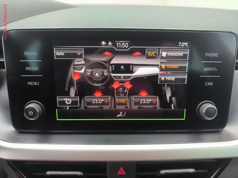 Škoda Kamiq (2021) 1.0 TSi, 2.maj,ČR, Style, DSG - fotka 15 z 25