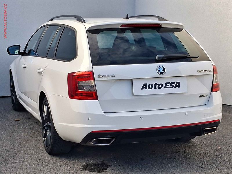 Škoda Octavia (2016) 2.0TDi, ČR, RS, bixen, kůže - fotka 6 z 13
