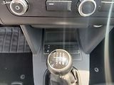 Volkswagen Touran (2012) 1.4 TSI, 7 míst - náhled 20