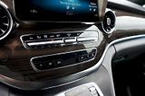 Mercedes-Benz Třídy V (2021) V 300d L Auto 4MATIC 7-míst We - náhled 17