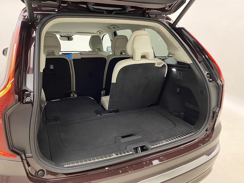 Volvo XC90 (2026) T8 AWD Plug-in BRIGHT PLUS 7m - fotka 23 z 67