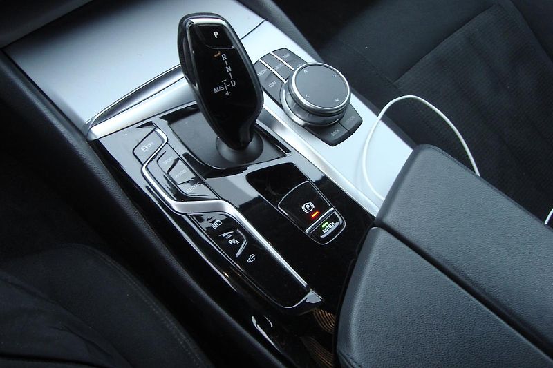 BMW Řada 5 (2021) 530e Xdrive, ČR, 1.Maj.S.Kn. - fotka 50 z 65