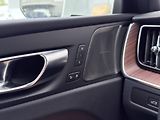 Volvo XC60 T8 AWD ULTRA BRIGHT *+ kola - náhled 27