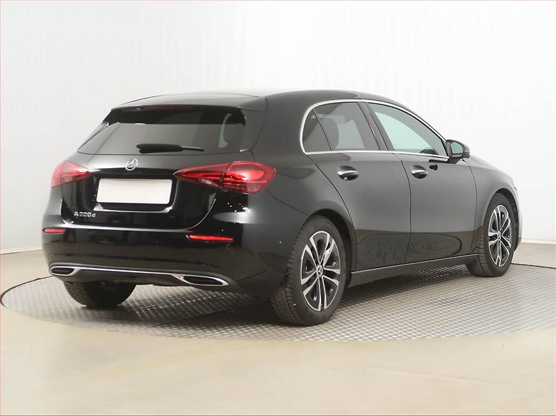 Mercedes-Benz Třídy A (2024) A 200 d - fotka 5 z 17