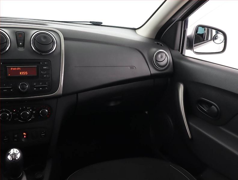 Dacia Logan (2016) 0.9 TCe, LPG, Serv.kniha - fotka 8 z 18