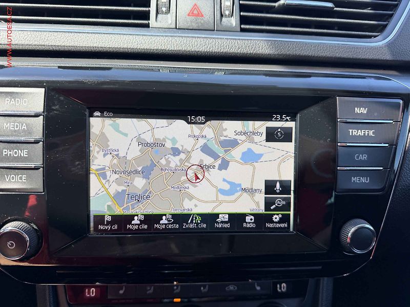 Škoda Superb (2016) 1.4 TSI, DSG, STK3/28 - fotka 17 z 19