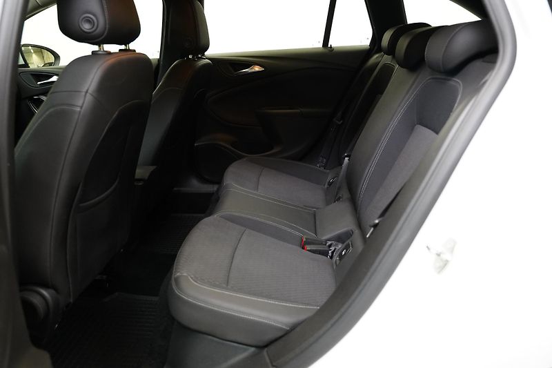Opel Astra - fotka 23 z 25