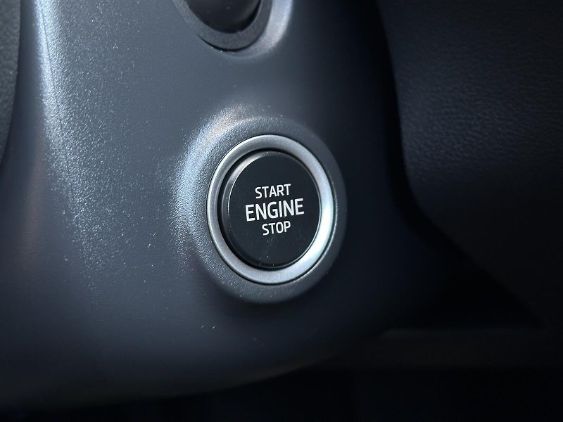 Škoda Scala 1.5TSi Monte Carlo 150PS KAMER - fotka 22 z 33