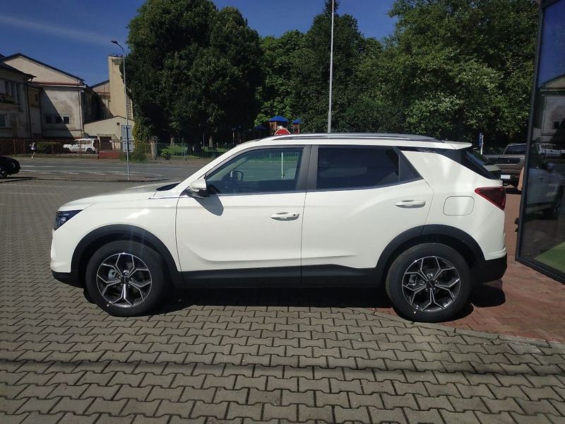 KGM Korando 1.5T, Style+2WD, AT, SKLADEM - fotka 7 z 32