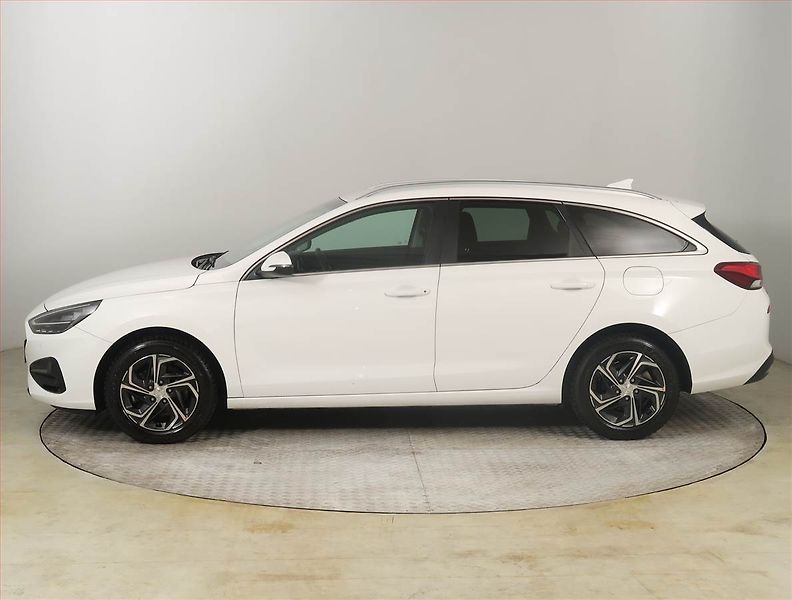 Hyundai i30 (2023) 1.5 DPI, Serv.kniha, Navi - fotka 3 z 20