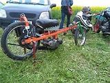 Závody Socialistik Dragster.