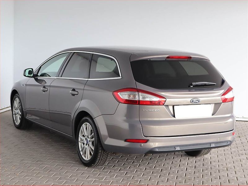 Ford Mondeo (2012) 2.0 TDCi, Automat, Tempomat - fotka 4 z 18