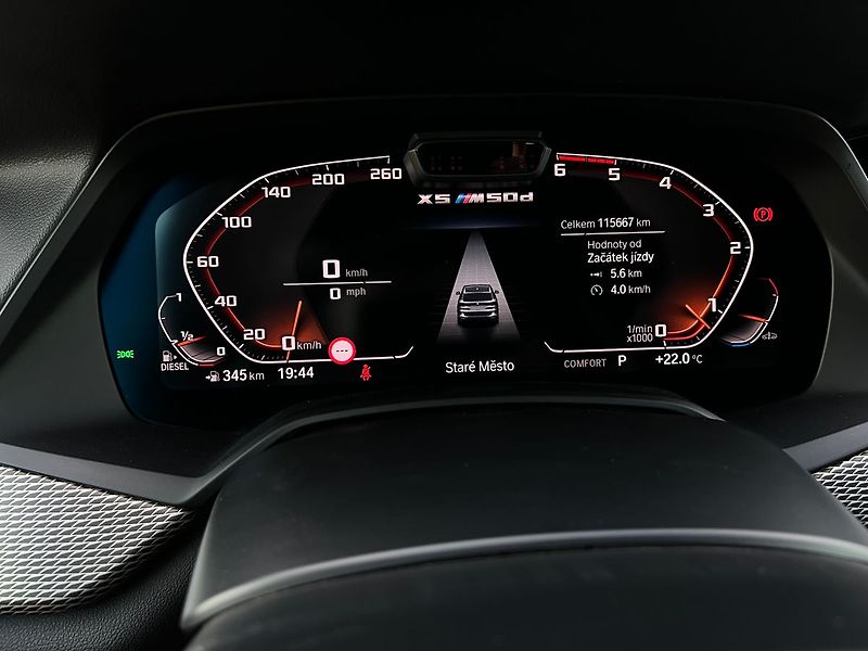 BMW X5 M50d xDrive-TOP STAV - fotka 38 z 57