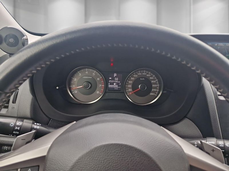 Subaru Forester (2014) 2,0 XT 177 kW 1.maj. ČR - fotka 18 z 24