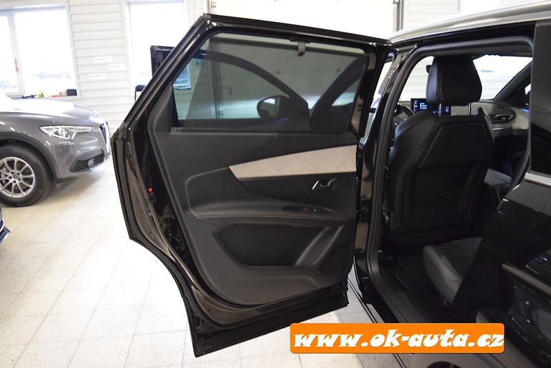 Peugeot 5008 1.5 BHDI GT LINE 7 MÍST 2021 - fotka 25 z 71