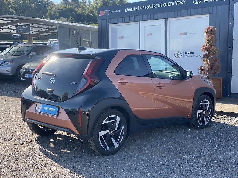 Toyota Aygo 1.5HEV, ČR, Executive, záruka - fotka 6 z 15