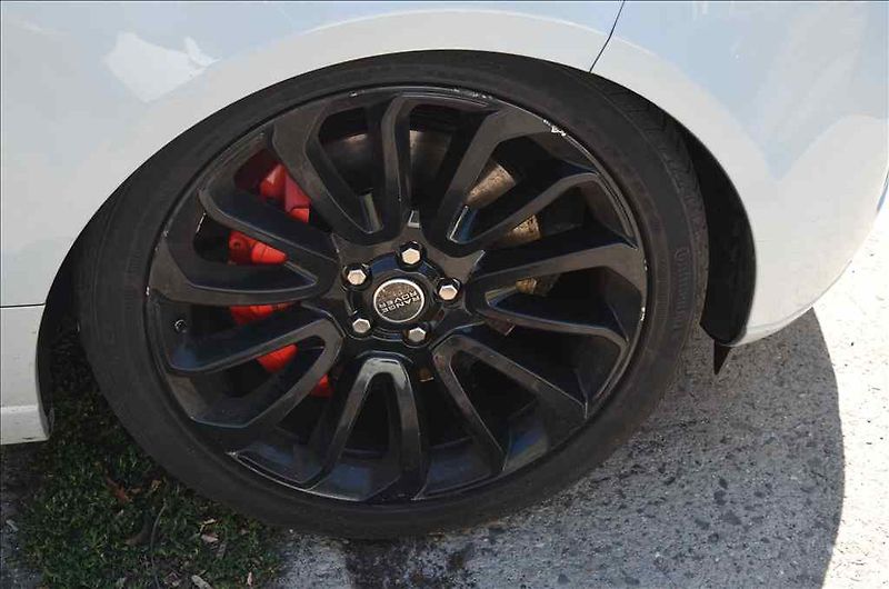 Land Rover Range Rover (2016) 5,0V8 AWD - fotka 11 z 22