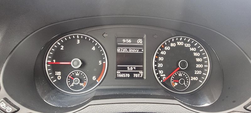 Seat Alhambra (2015) 2,0TDi 130kW Style - fotka 21 z 42