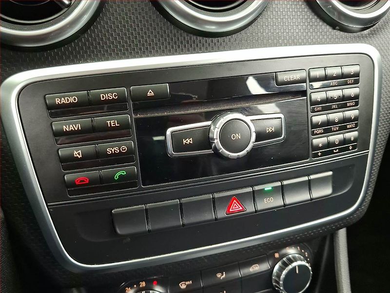 Mercedes-Benz Třídy A (2014) A 180 d, Navi, Xenony - fotka 15 z 20