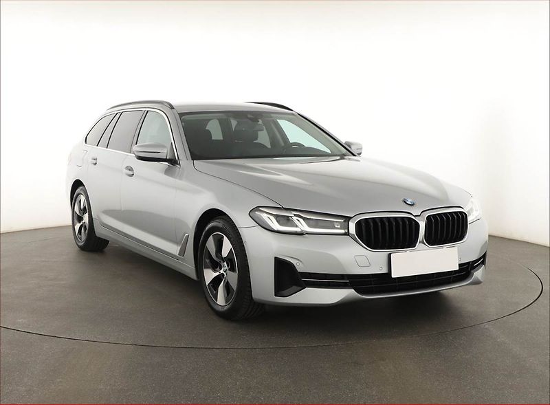 BMW Řada 5 (2021) 520d xDrive - fotografie inzerátu