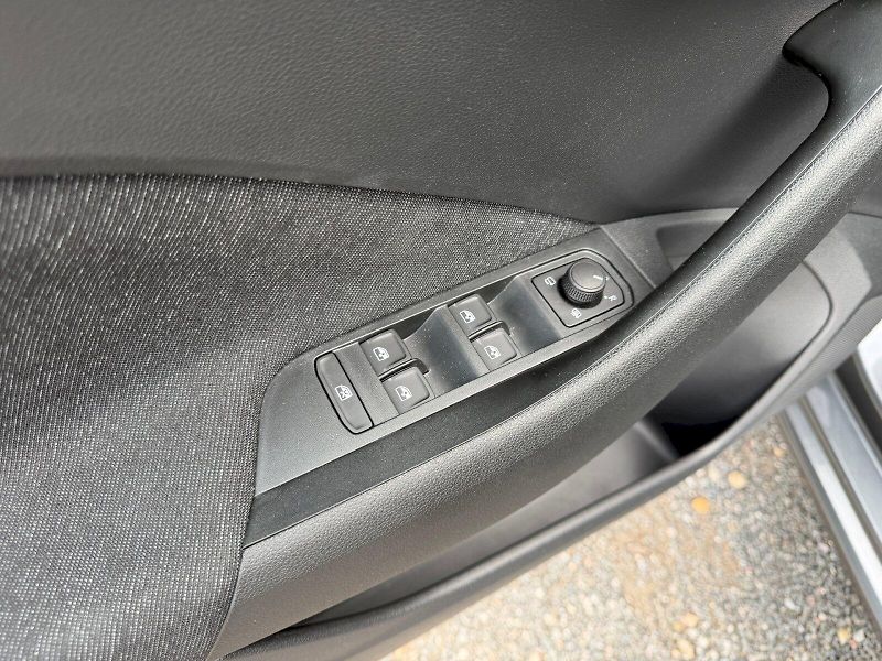 Škoda Scala (2025) TOP SELEC TSI 85/1.0 M6F - fotka 29 z 30