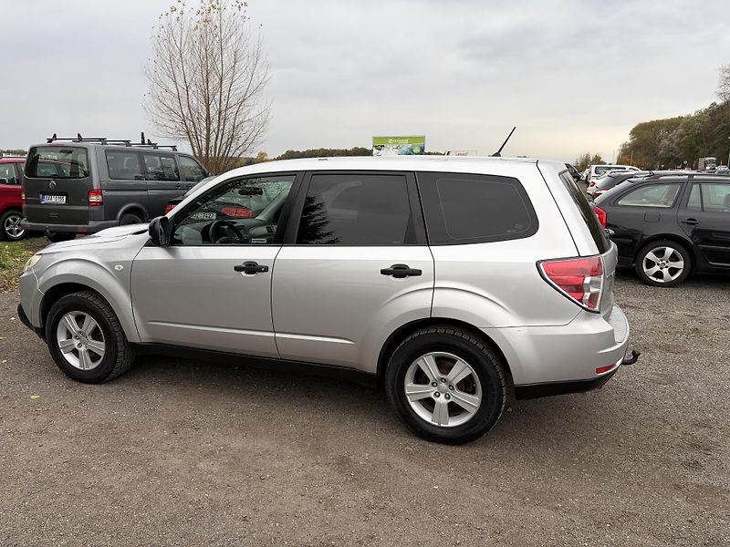 Subaru Forester 2.0 TD-E - fotka 6 z 17