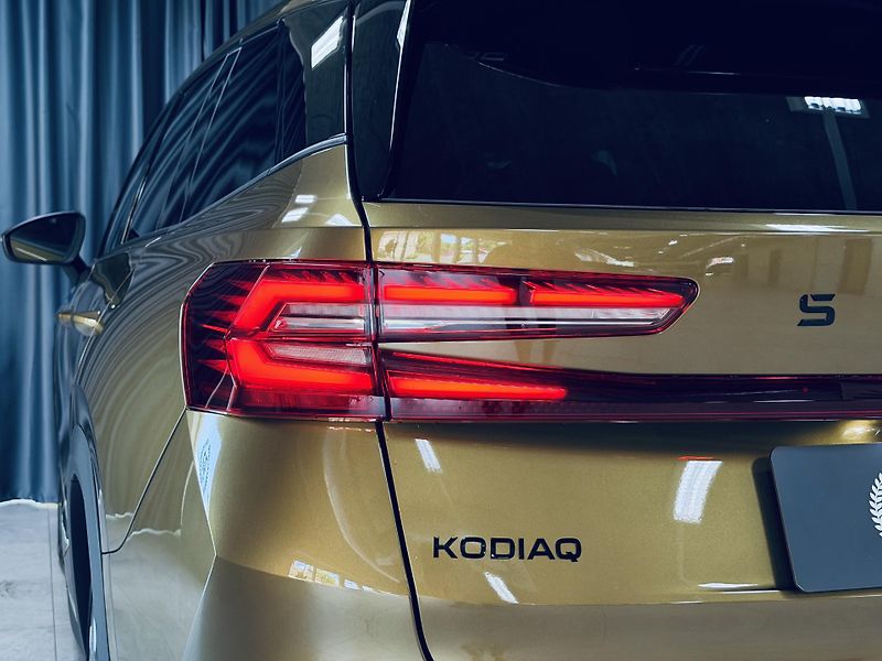 Škoda Kodiaq (2026) Sport-Line*142kw*4M*ZÁR.5L*TOP - fotka 9 z 46