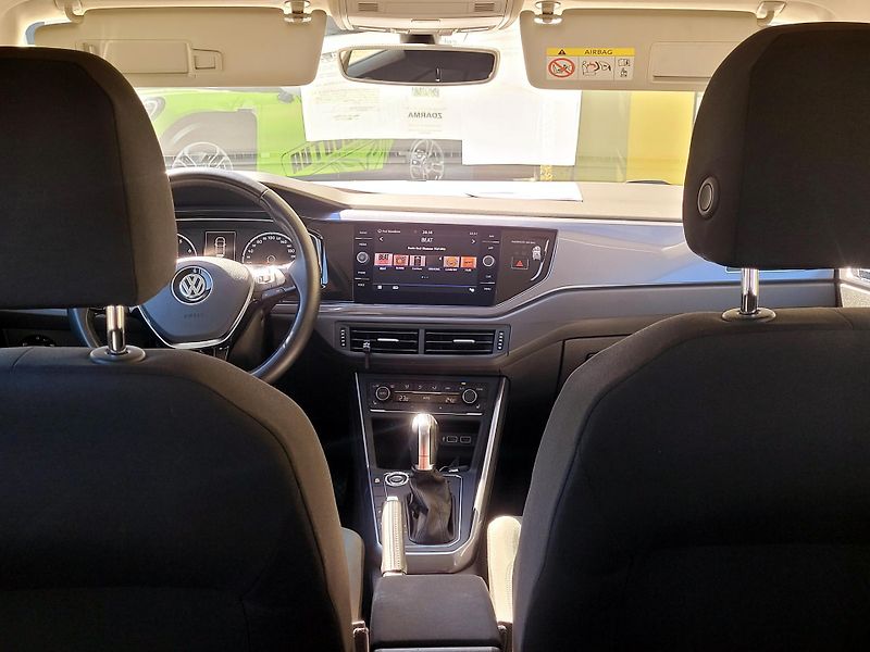 Volkswagen Polo DSG Highline CEBIA             - fotka 15 z 46