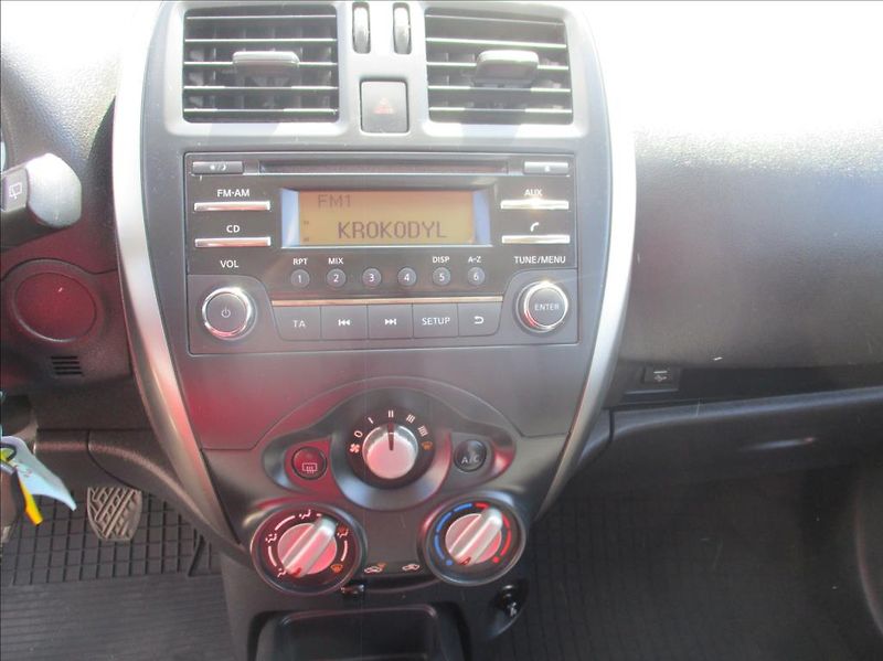 Nissan Micra 1,2 i, klima, serv. kniha, - fotka 15 z 30