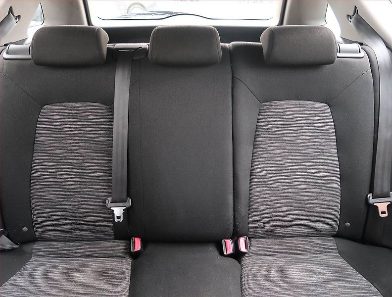 Kia Ceed (2009) 1.6 CRDi, po STK, Tažné - fotka 10 z 16