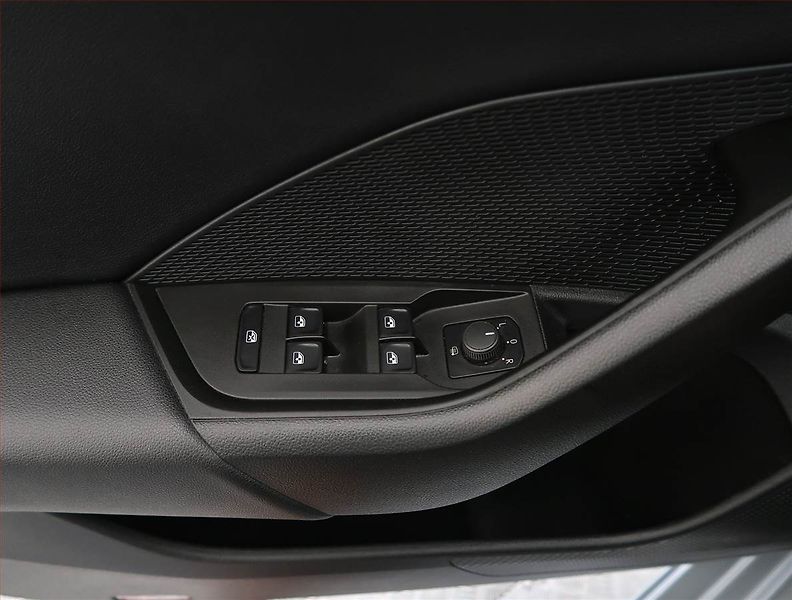 Škoda Octavia (2023) Ambition 2.0 TDI, ČR,1.maj - fotka 24 z 24
