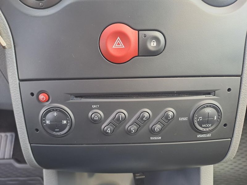 Renault Modus 1.2i 2xKOLA PĚKNÝ STAV - fotka 25 z 31