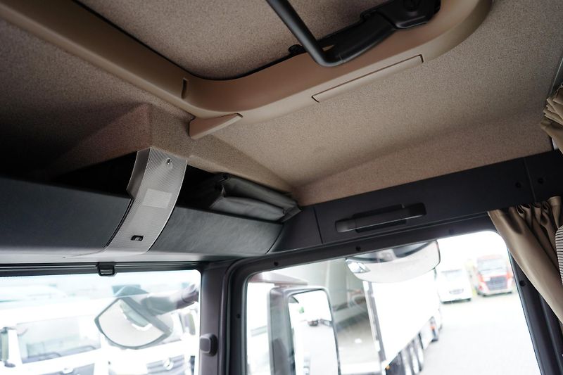 MAN TGS (2019) 18.460 / EURO 6 / ACC / 4 X 4  - fotka 44 z 49